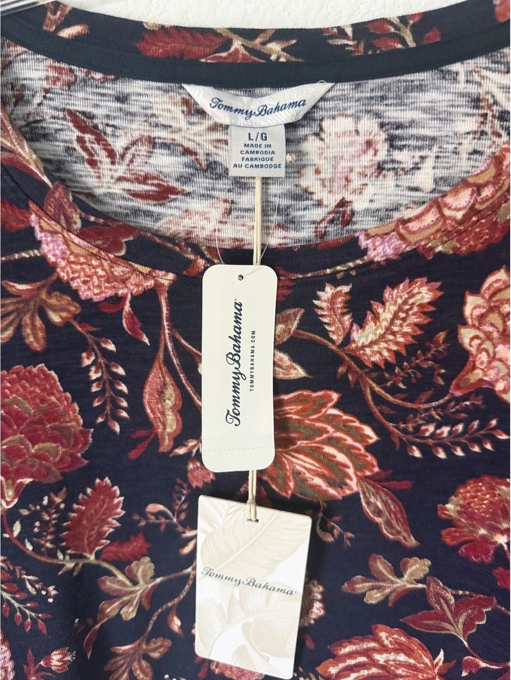 Tommy Bahama NWT Round Neck Floral Ashby Isles Exquisite Blouse Size L - Picture 5 of 7